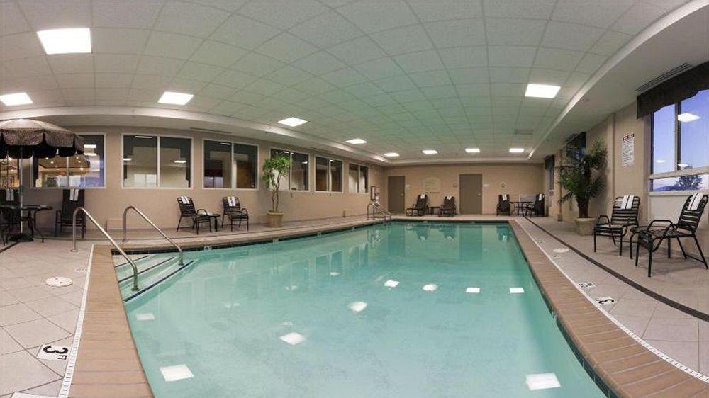 Comfort Inn & Suites Greenwood Near University Екстериор снимка